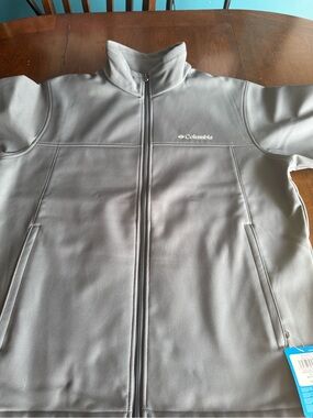 Columbia Grey Jacket Men’s size Large